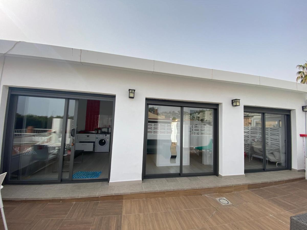 Casa Carmen Atico Primera Linea De Playa Малага Екстериор снимка