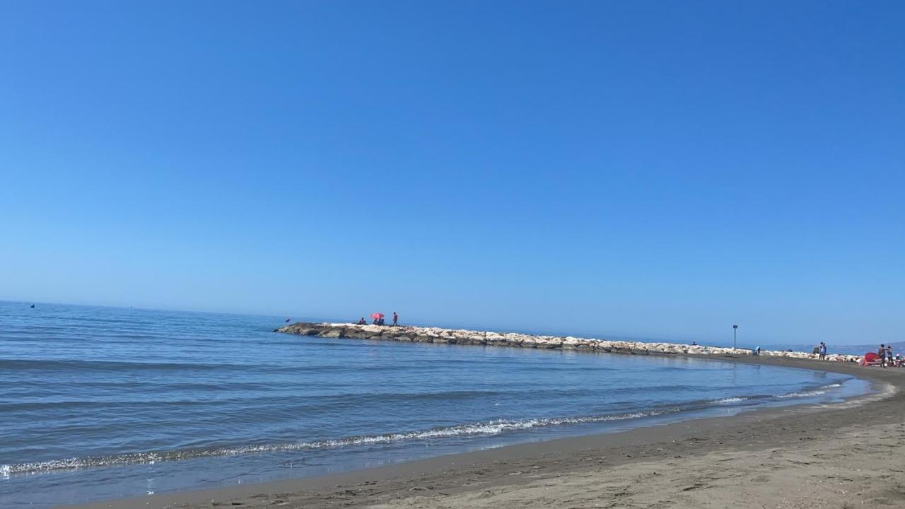 Casa Carmen Atico Primera Linea De Playa Малага Екстериор снимка