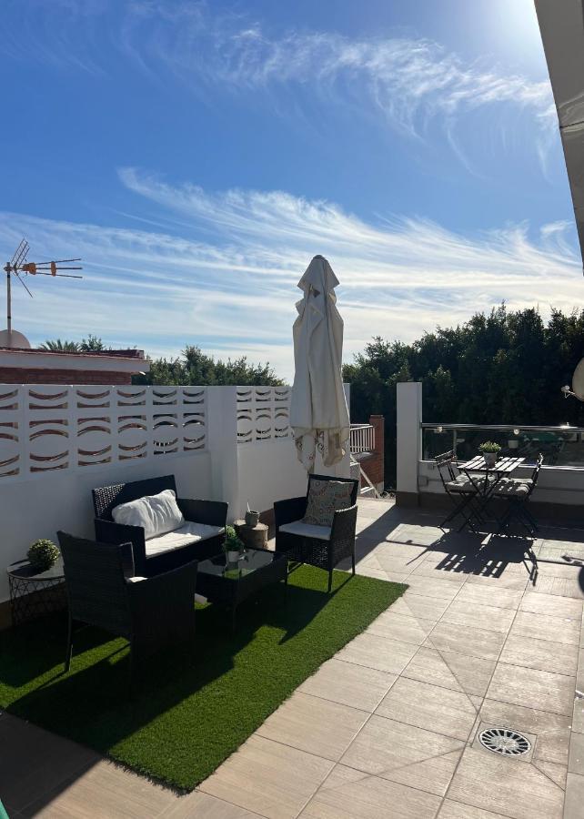 Casa Carmen Atico Primera Linea De Playa Малага Екстериор снимка