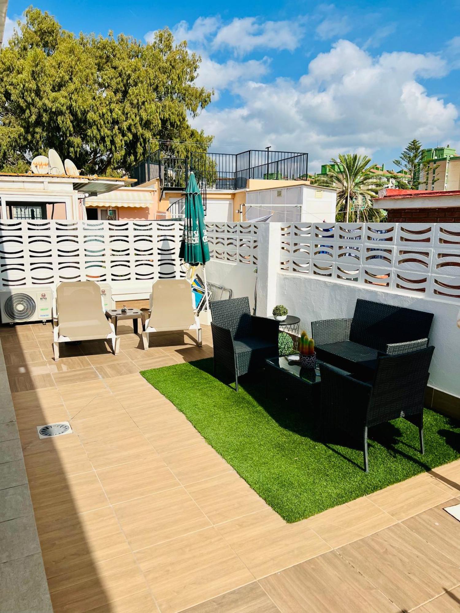 Casa Carmen Atico Primera Linea De Playa Малага Екстериор снимка